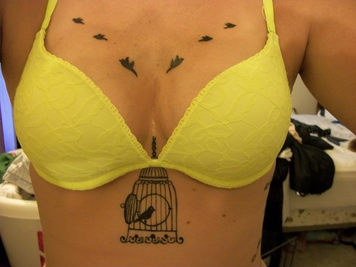 татуировки на груди